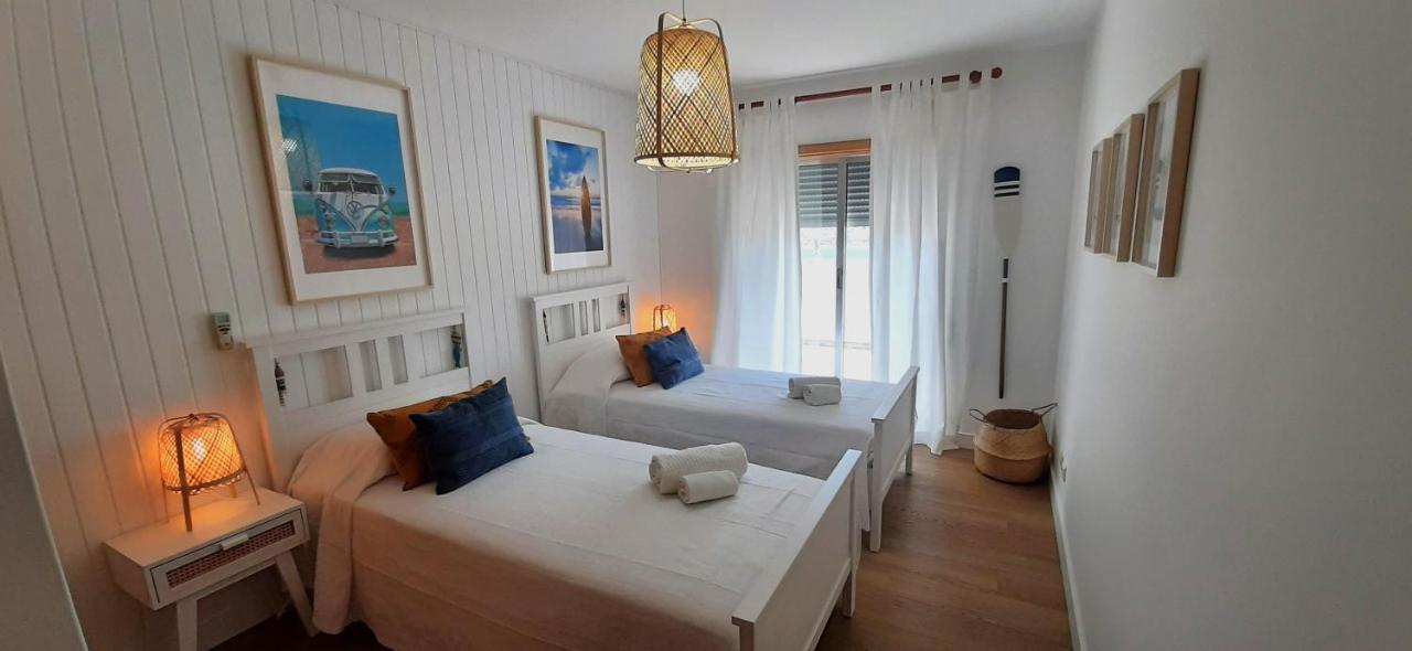 Apartamento T2 Vista Rio Arade - Portimão Kültér fotó